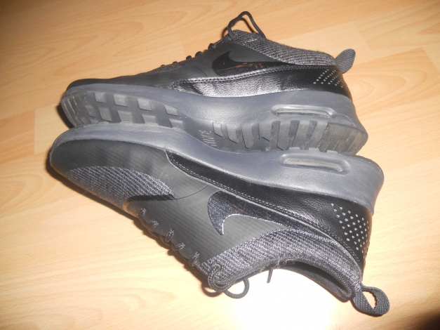 Nike - NIKE Air Max Thea Premium Sneaker Gr. 40,5 Turnschuhe Schwarz /  Anthrazit Laufschuhe :: Kleiderkorb.de