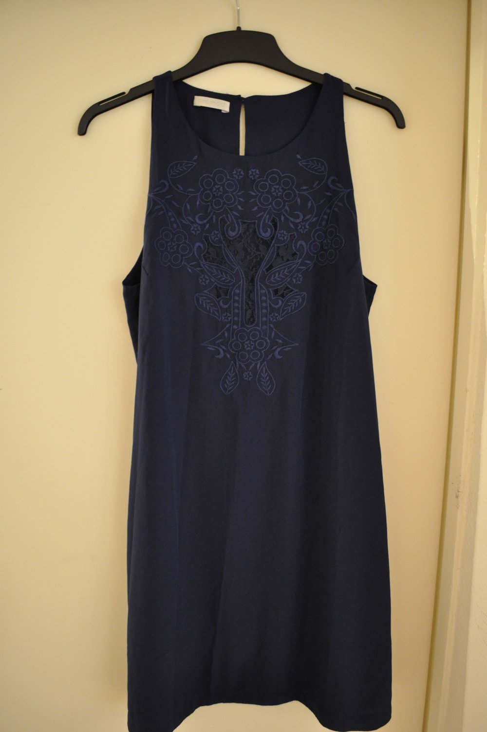 dunkelblaues Sommerkleid (Größe 40)